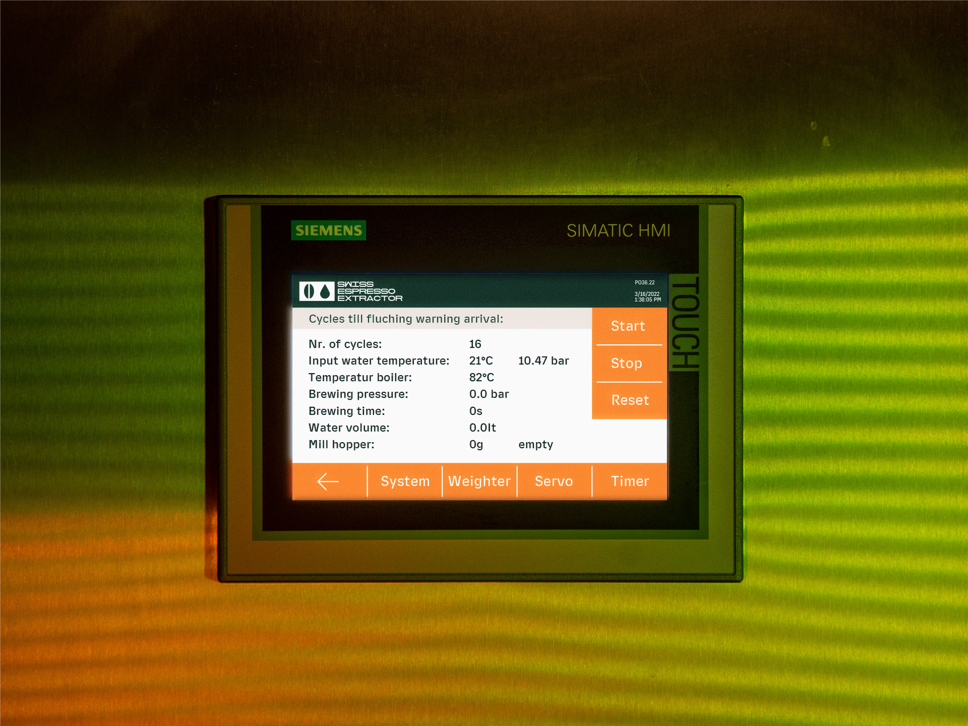 Touchscreen des Swiss Espresso Extractor zur Einstellung von Brühtemperatur und Konzentration